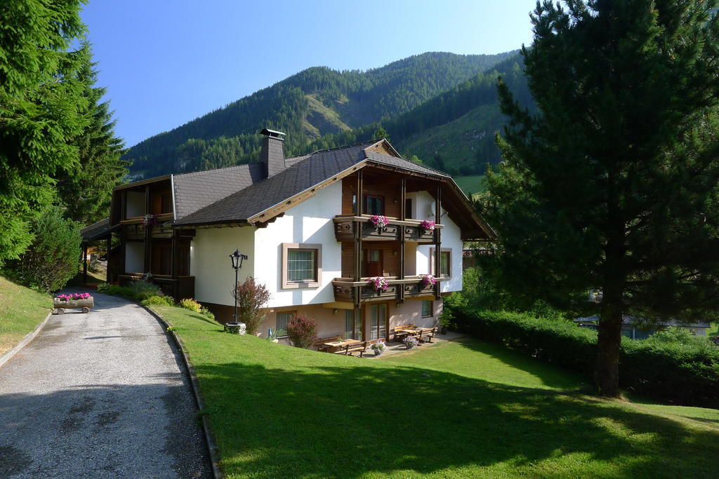 Appartementhaus Habich Бад Клайнкирххайм Екстериор снимка